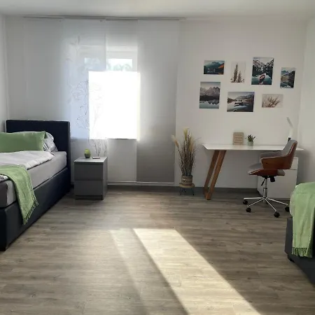 Fuer Berufstaetige Apartment